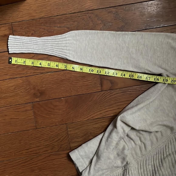 Gap cream colored waterfall cardigan size small - Picture 12 of 13